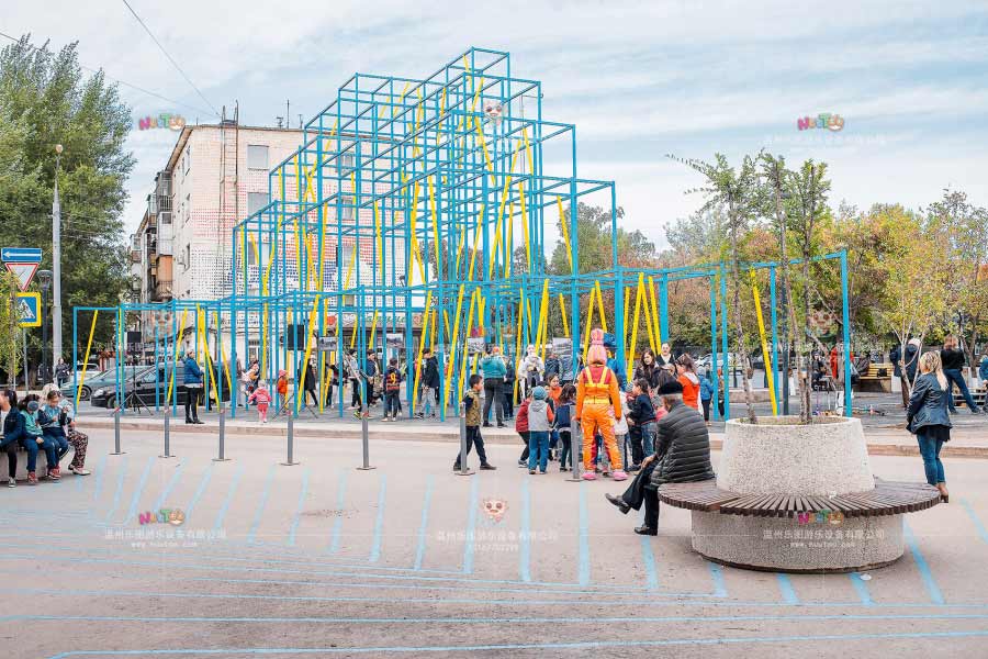 小型戶外公園選擇游樂設備的建議